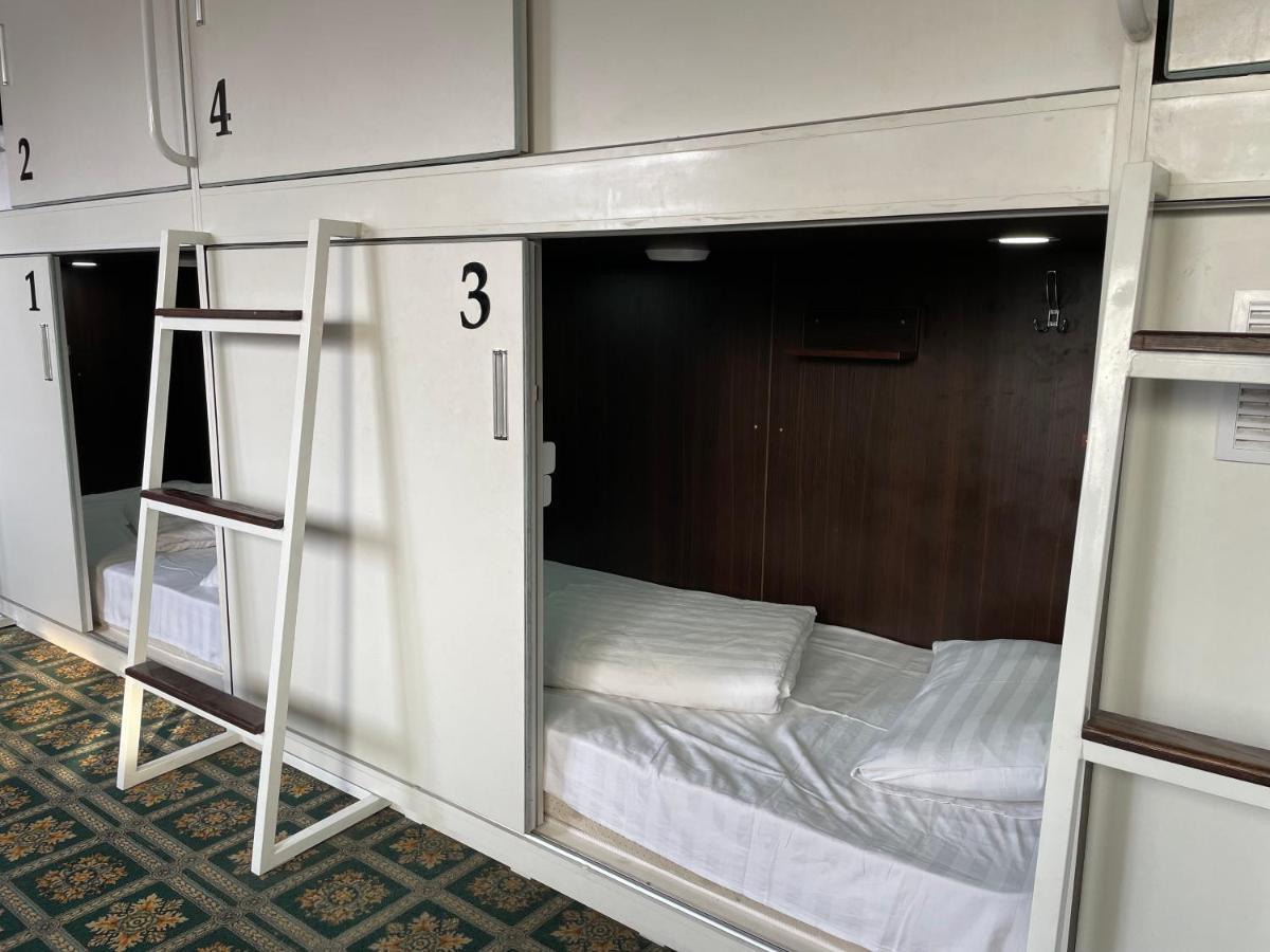 Capsule Hotel Technocave بيشكيك المظهر الخارجي الصورة