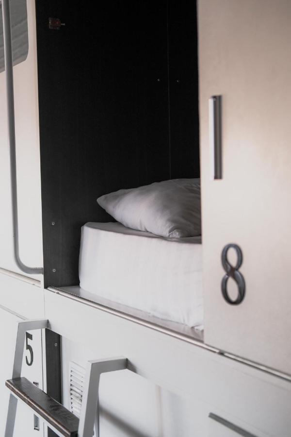 Capsule Hotel Technocave بيشكيك المظهر الخارجي الصورة